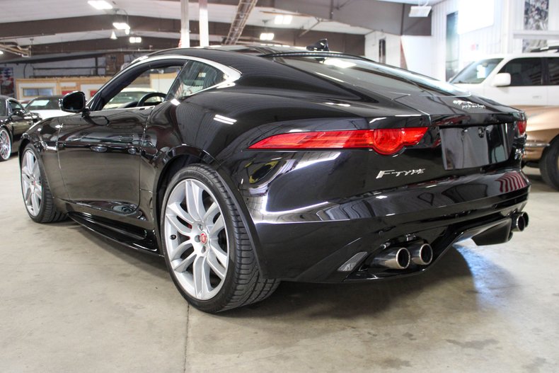 2017 Jaguar F-Type R